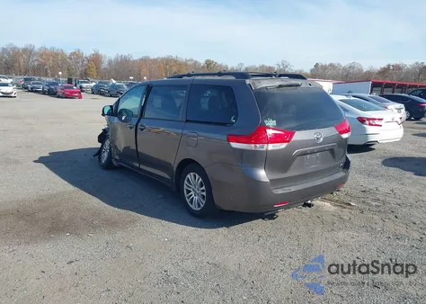 2012 Toyota Sienna Xle V6 8 Passenger из США, поврежденный, VIN 5TDYK3DCXCS238622